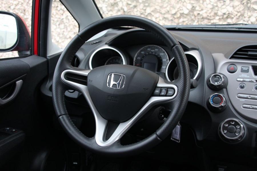  Honda Fit Sport 2009 года  (фото 13 из 66)